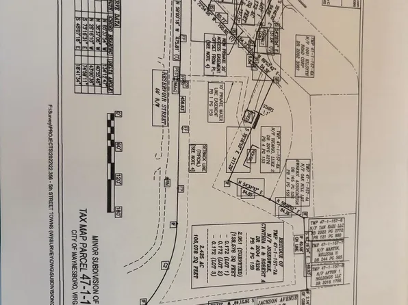 1200 5th St #1200-1204-1208, Waynesboro, VA 22980