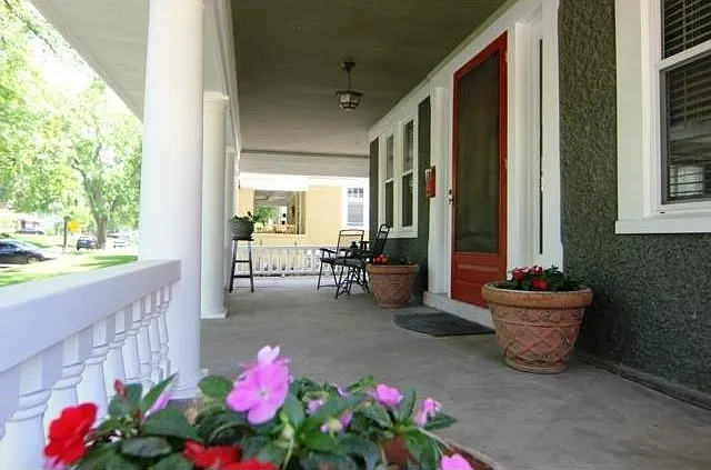 6314 Main St — Photo 3