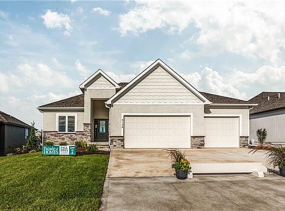 4th image of 1512 NE Stewart Pl