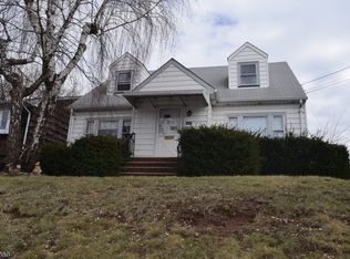 1041 Salem Rd, Union, NJ 07083