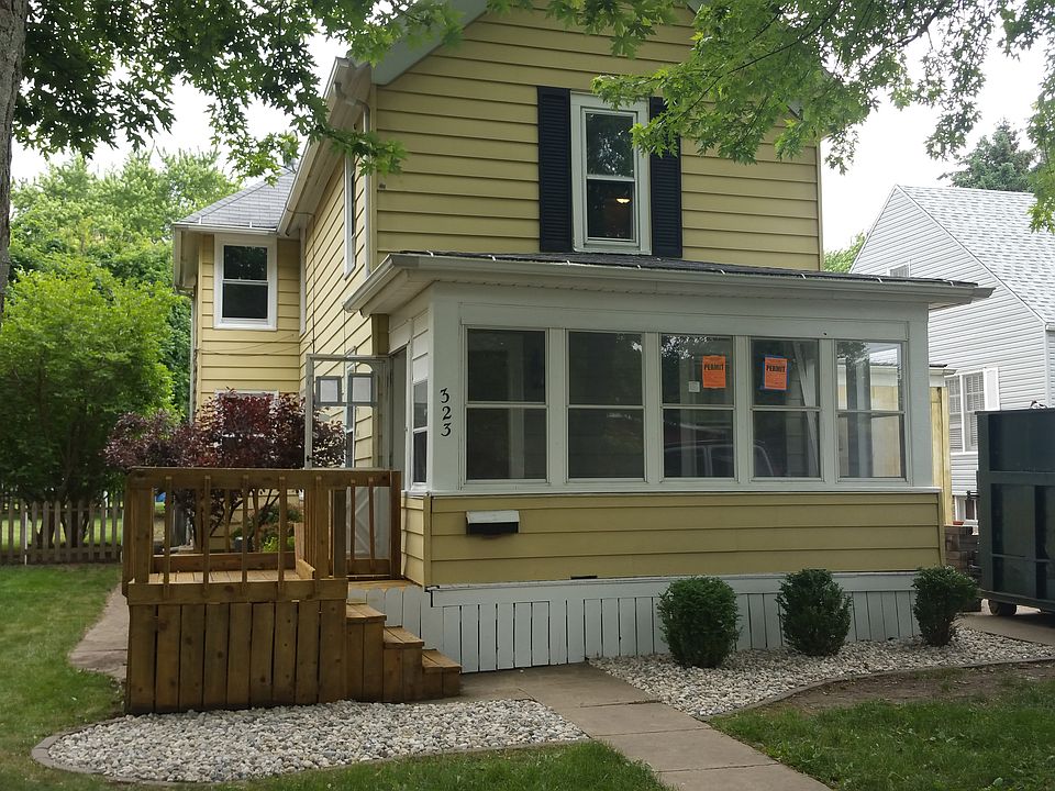 1st image of 323 N Center Ave