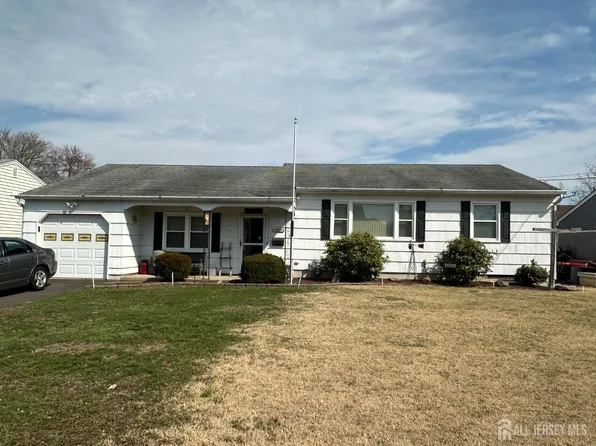 1925 Grant Ave, South Plainfield, NJ 07080