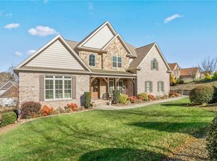 8511 Sheppards Run Dr, Kernersville, NC 27284
