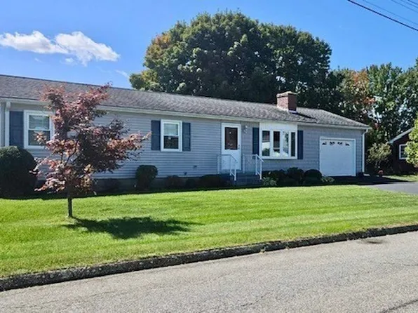 109 Deane St, Chicopee, MA 01020