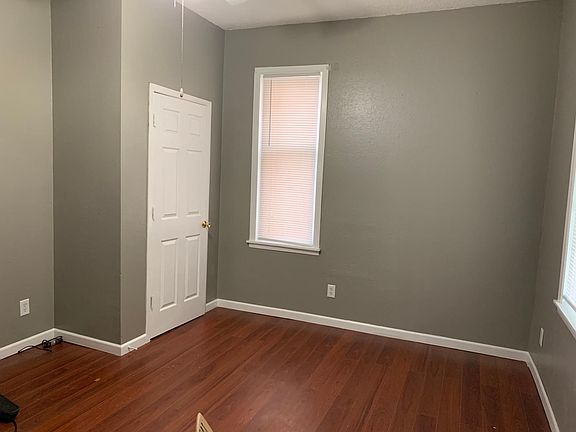 4th image of 601-1 E 22nd St