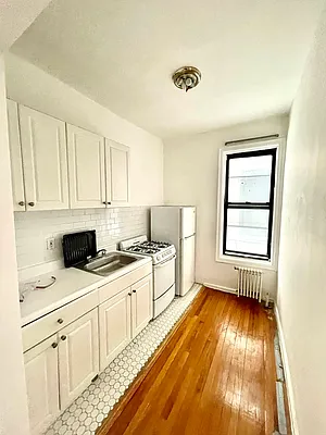 Rented by Pear NYC LLC | media 18