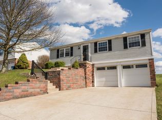 322 Rampart Blvd, New Kensington, PA 15068