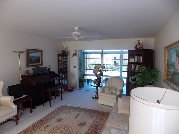 3rd image of 2333 Indian River Blvd APT 303