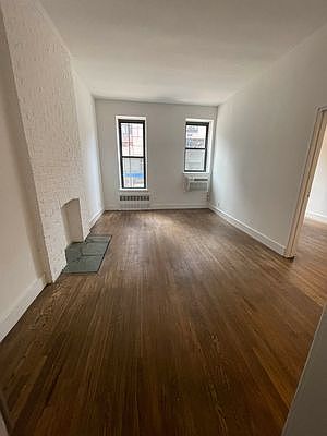 3rd image of 1640 York Ave APT 2A