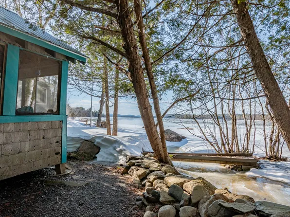 15 Farrar Drive, Dover-Foxcroft, ME 04426