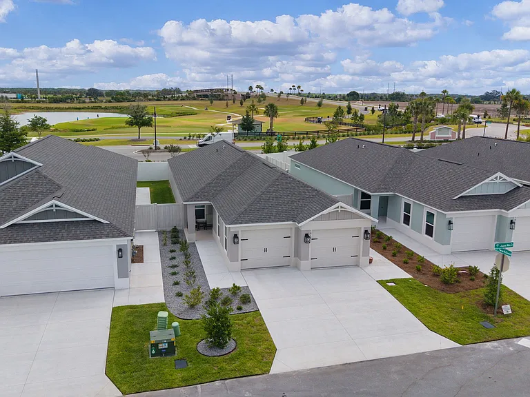 1047 Justin Mills Ct — Photo 35