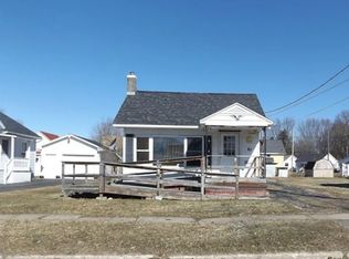 67 Ames St, Massena, NY 13662
