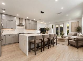 3125 Paola Dr #TOWNHOUSE 15, Miami, FL 33133