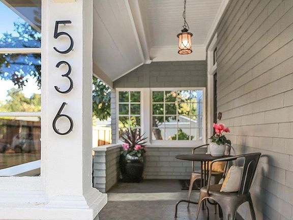 5th image of 536 Lincoln Ave