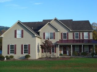 2957 Shirley Ln, Springtown, PA 18081