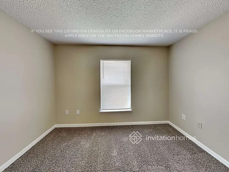 566 Kilimanjaro Dr — Photo 11