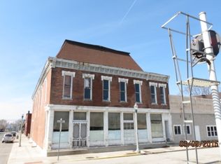 211 S Railroad St, Brookston, IN 47923