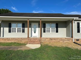 411 Farmhurst Pl, Shelby, NC 28152