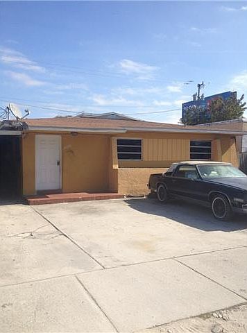 1st image of 1029 NW 27th Ct