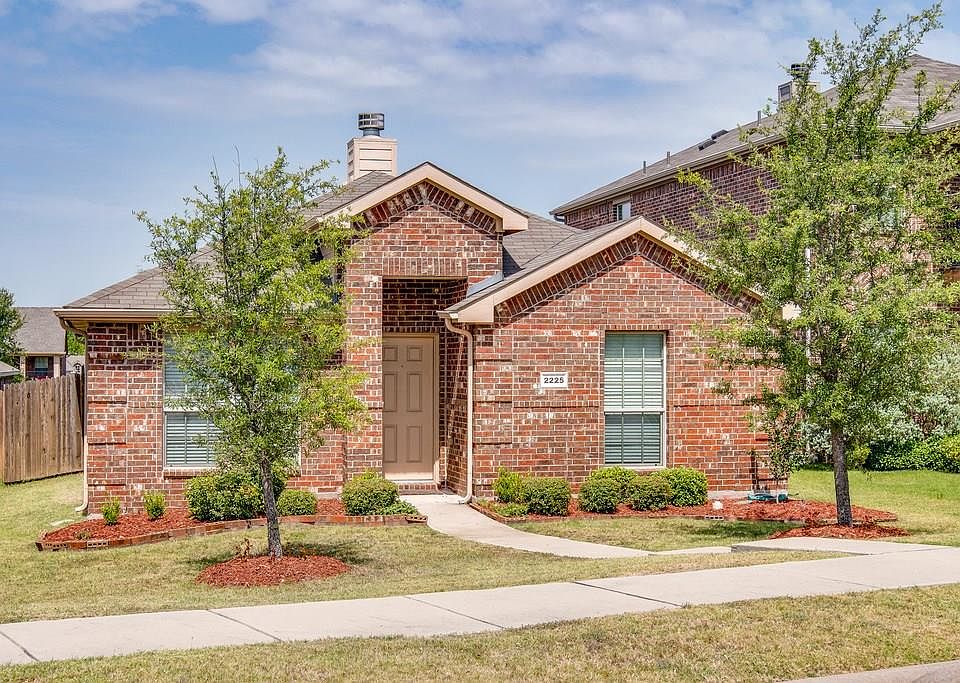 1st image of 2225 Julian Dr