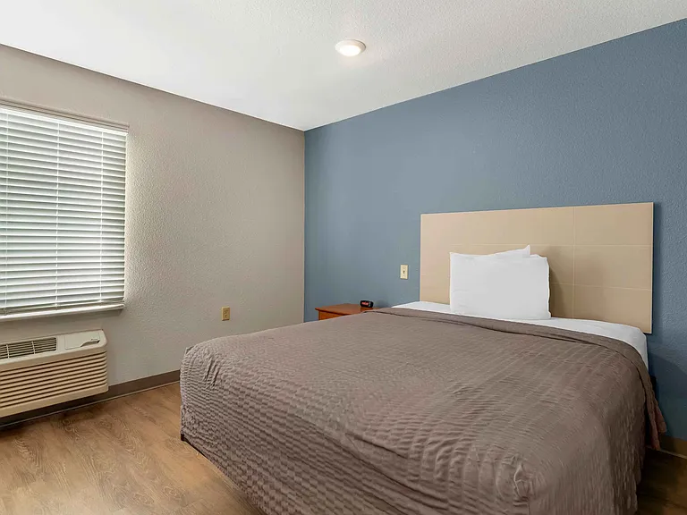 Studio Suite - 1 Queen Bed