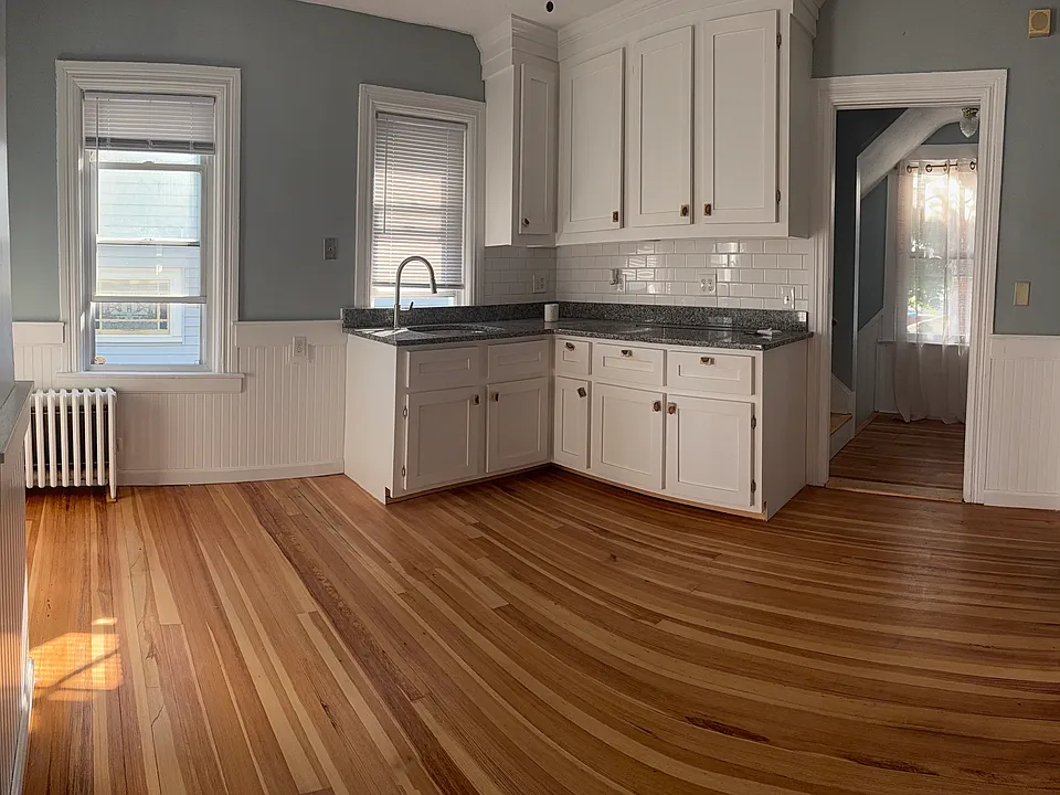 105 Julia St #2