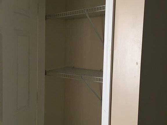 5th image of 621 N Wilkinson St