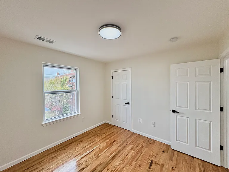 156 Ridgewood Ave #1 — Photo 11