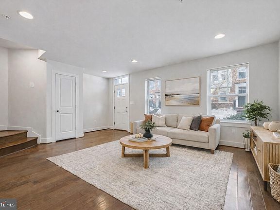 5th image of 13039 Martz St