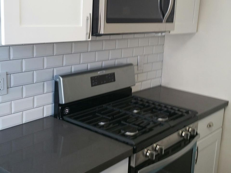 1st image of 4338 Mississippi St