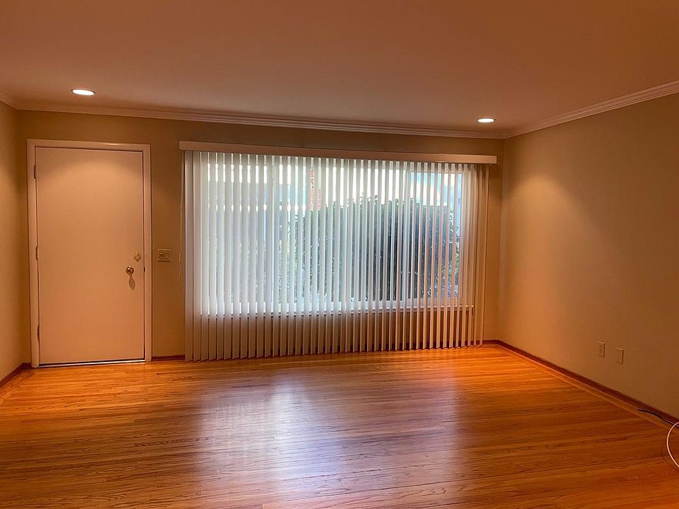 1st image of 683 Roble Ave APT 1