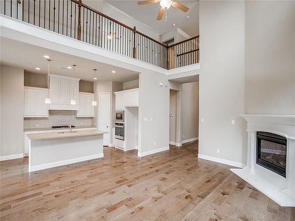 4th image of 5812 Adair Ln