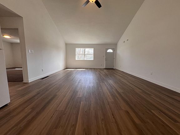 4th image of 34 S Elkins Ave #2