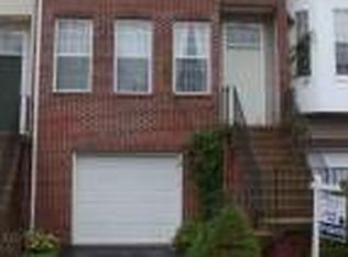 14637 Seasons Dr, Centreville, VA 20120