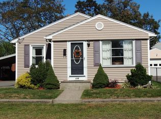 116 Fuller St, Pawtucket, RI 02861