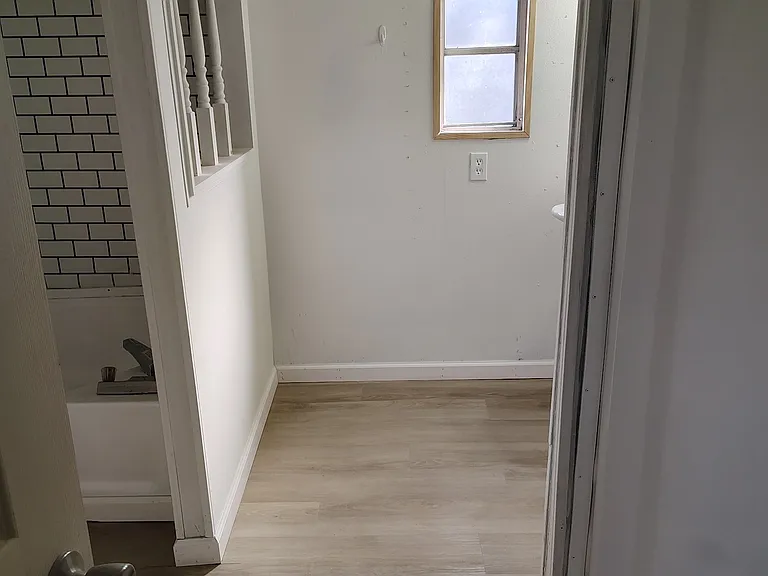 Country Manor Ln — Photo 10