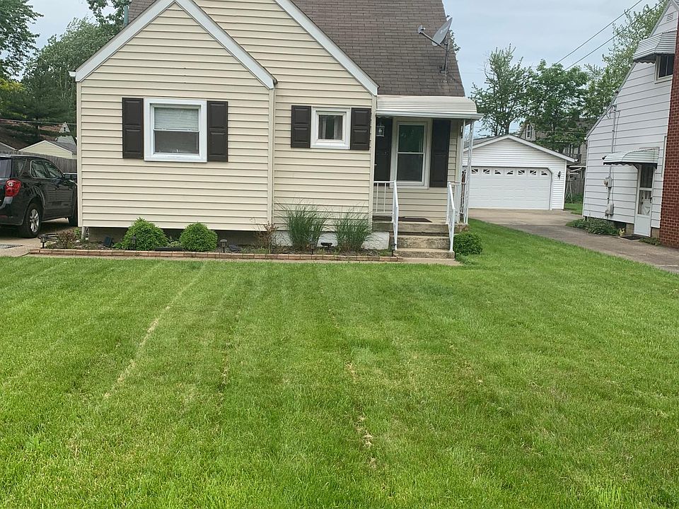 1st image of 986 Valley Blvd