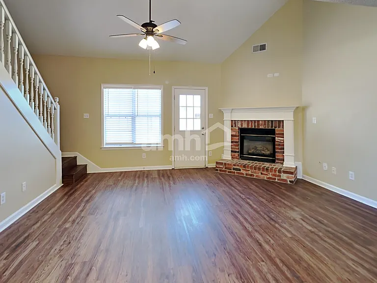 1400 Pendulum Dr N — Photo 8