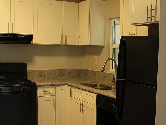 2nd image of 6809 West Blvd APT D