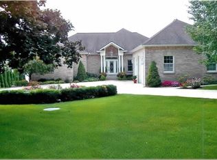 2455 W Sycamore Beach Rd, Angola, IN 46703