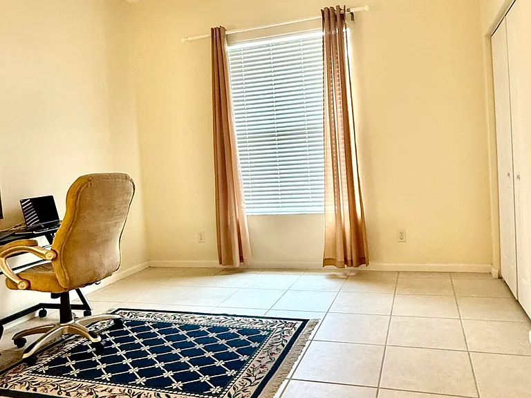 408 N Key Lime Sq SW — Photo 23