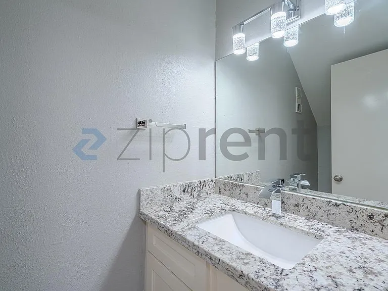 10349 Longmont Dr — Photo 24
