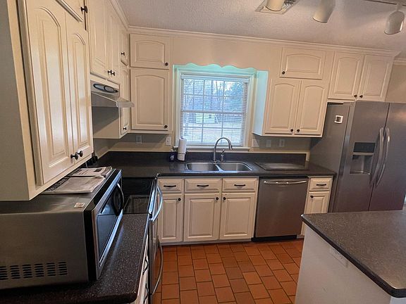 5th image of 1847 Longmeadow Dr