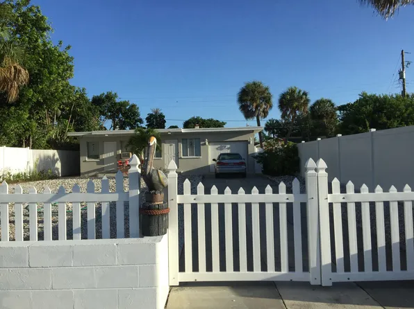 517 76th Ave, Saint Pete Beach, FL 33706