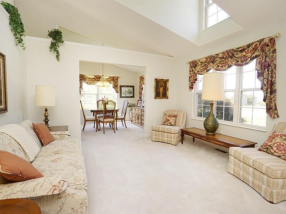 4th image of 3243 Indian Meadows Dr