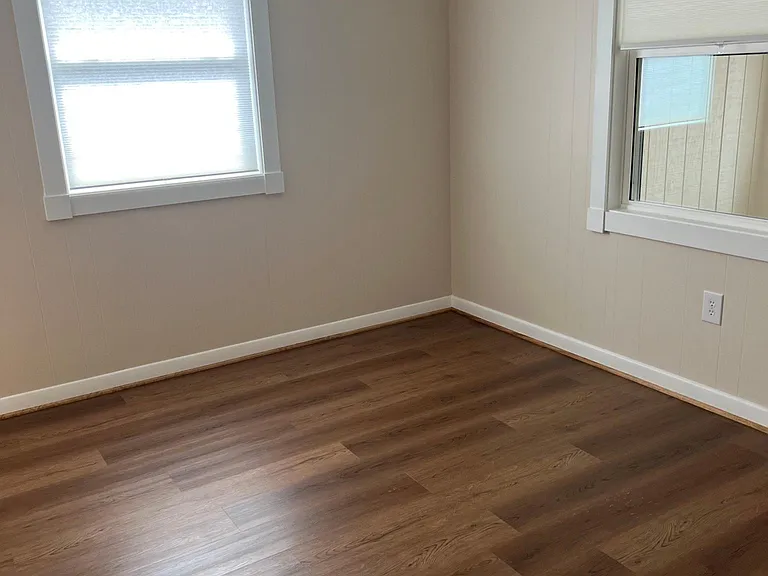 418 Seaview Dr — Photo 10
