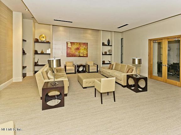 4th image of 1431 Riverplace Blvd #1209