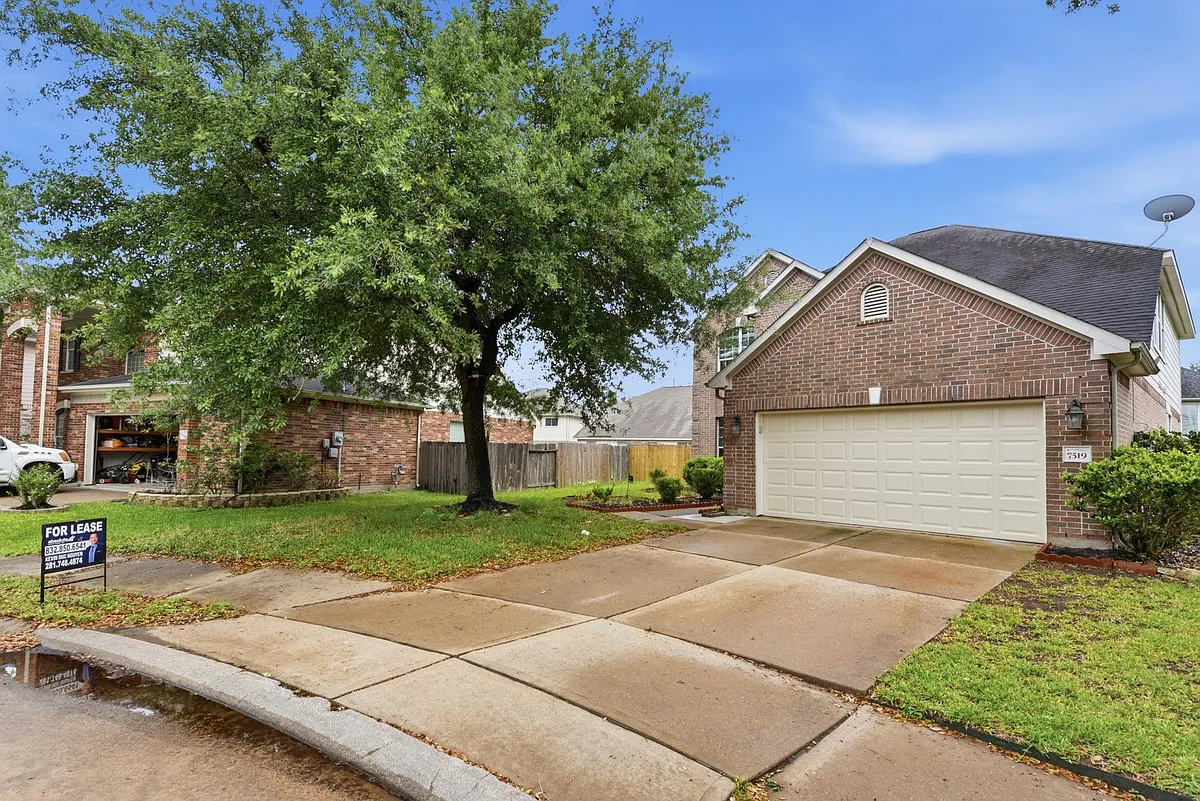 Building Photo - 7519 Chathan Glen Ln