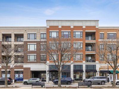 850 Village Center Dr Unit 201, Burr Ridge, IL, 60527