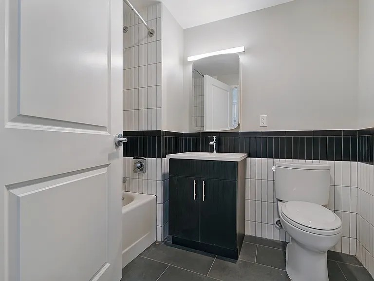 18303 Hillside Ave #7B — Photo 14